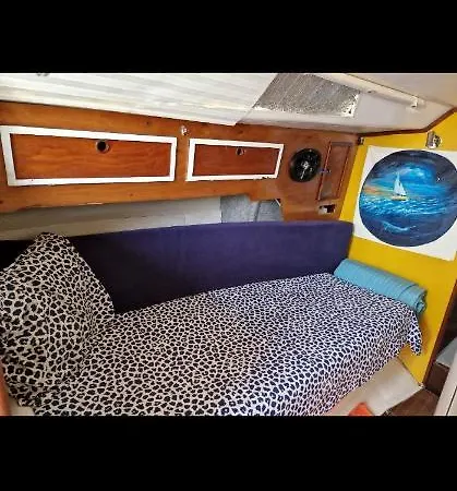 El Barquito De Arrecife (Lanzarote)