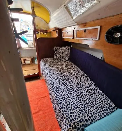 Botel El Barquito De Arrecife (Lanzarote)