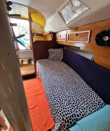 ספינת מלון El Barquito De ארסיפה